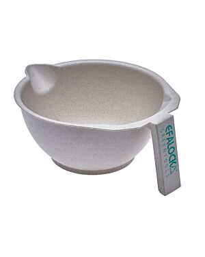 Grüne Färbeschale aus Naturrohstoffen